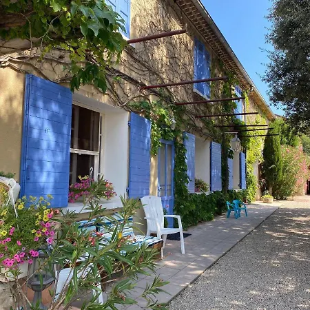 Beautiful In Pertuis With Swimming Pool Nyaraló La Bastidonne